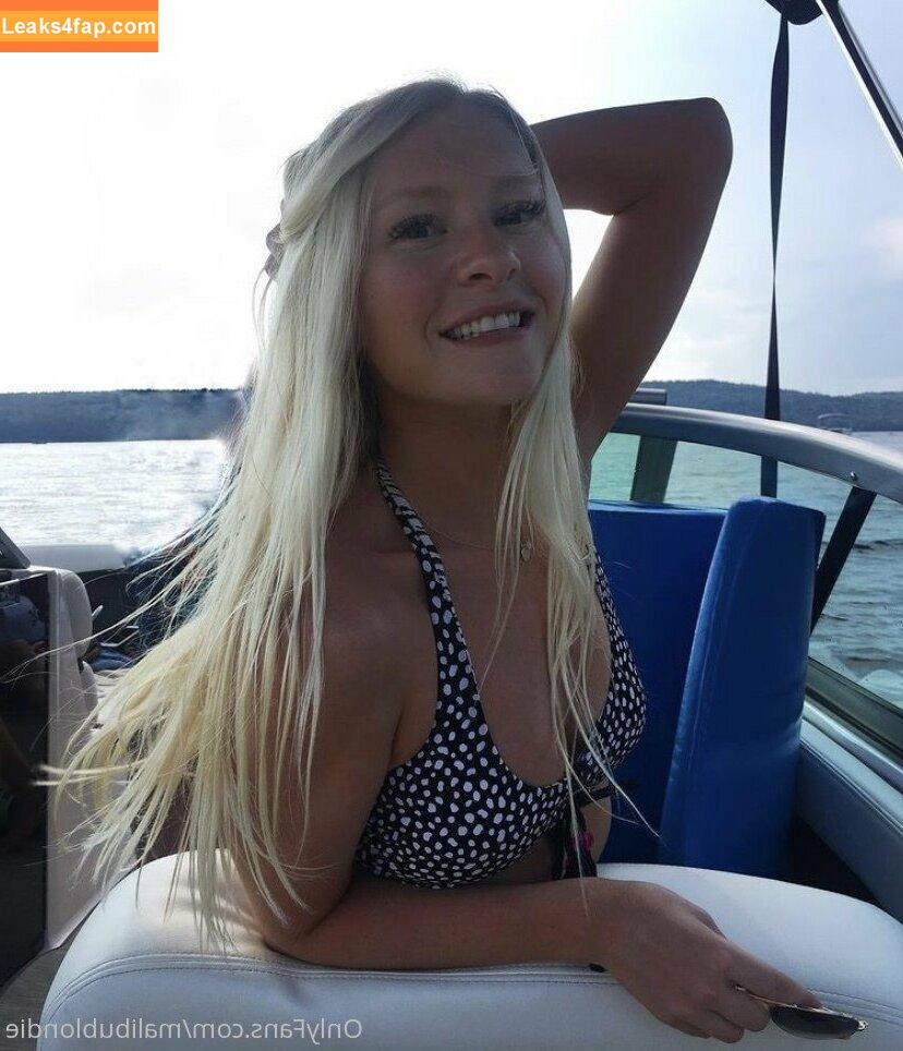 freshmanblondie18 / sheblondie_ leaked photo photo #1014