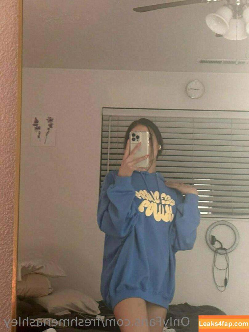 freshmenashley / heyitsmenashly leaked photo photo #0136