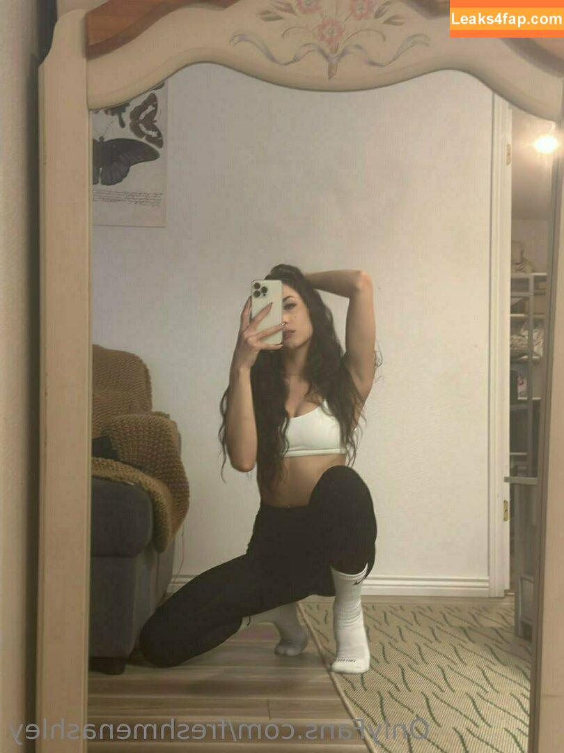 freshmenashley / heyitsmenashly leaked photo photo #0214