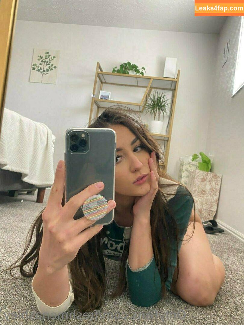 freshmenashley / heyitsmenashly leaked photo photo #0226