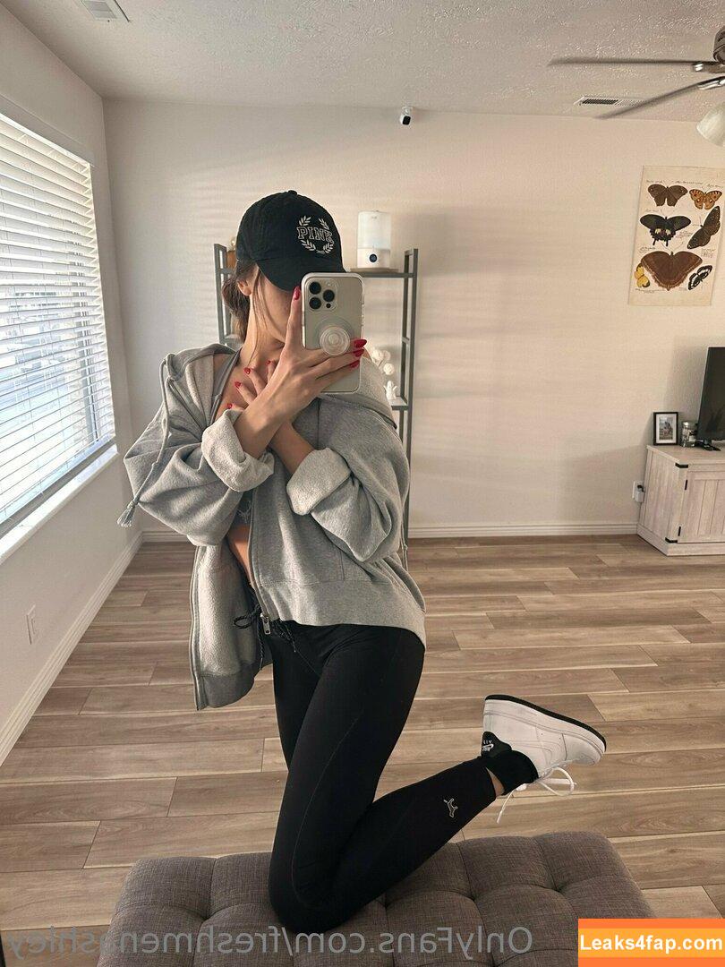 freshmenashley / heyitsmenashly leaked photo photo #0246