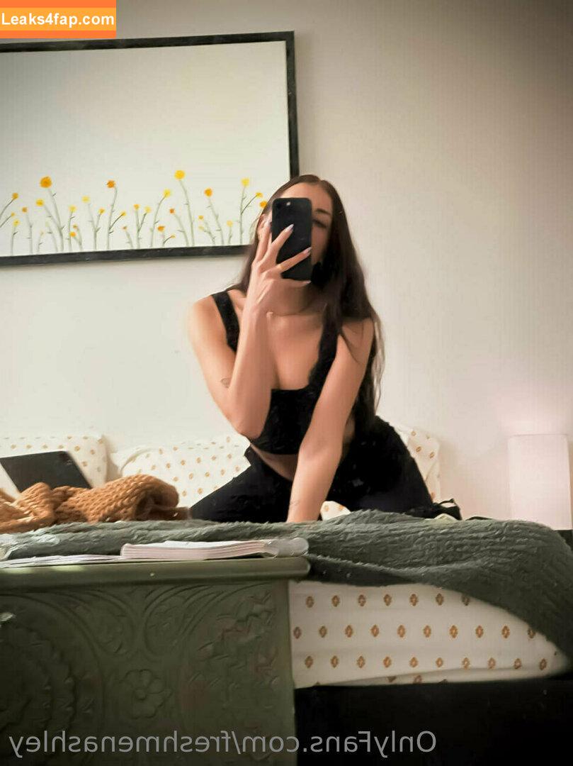 freshmenashley / heyitsmenashly leaked photo photo #0324