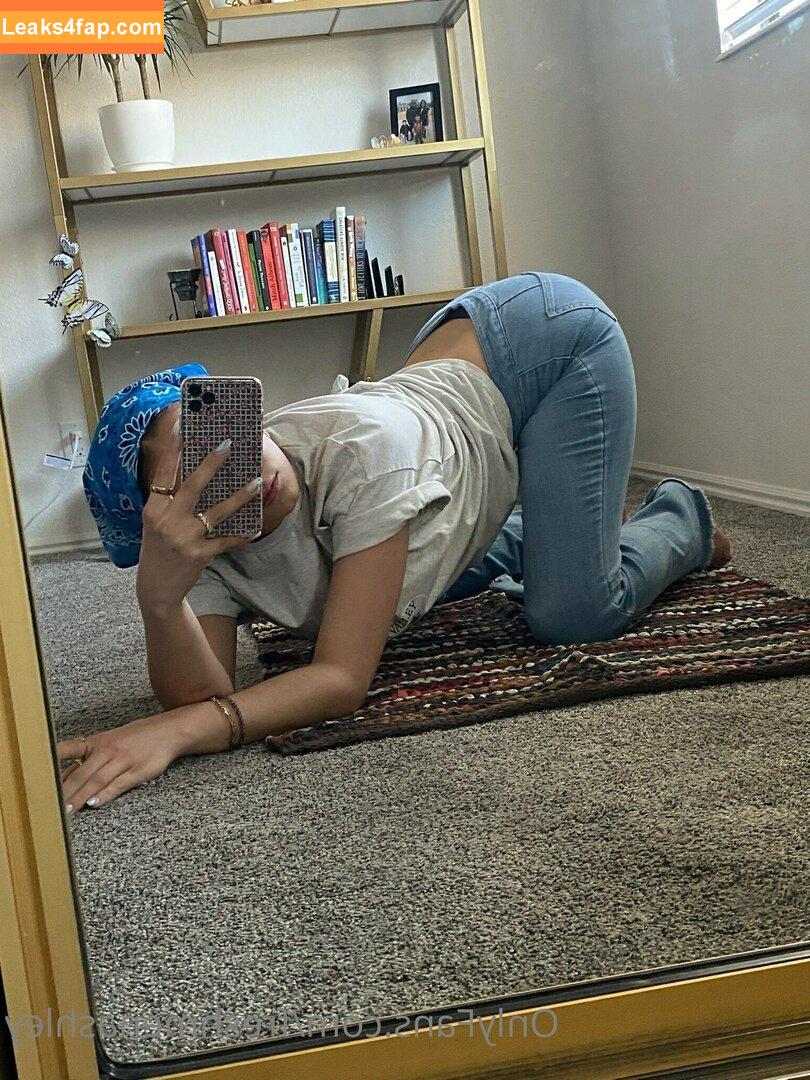 freshmenashley / heyitsmenashly leaked photo photo #0530