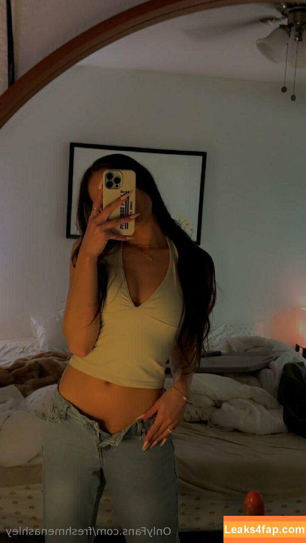 freshmenashley / heyitsmenashly leaked photo photo #0687