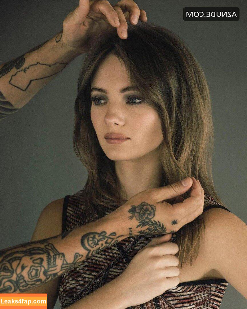 Freya Allan / Ciri / freyaallan / freyaallann слитое фото фото #0977