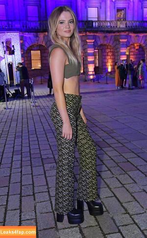 Freya Allan photo #0050