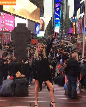 Freya Allan photo #0055