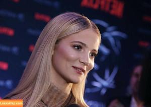 Freya Allan photo #0092