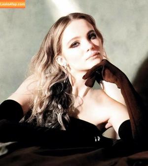 Freya Allan photo #0111