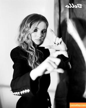 Freya Allan photo #0117