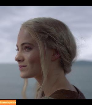 Freya Allan photo #0163