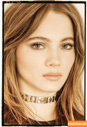 Freya Allan photo #0169