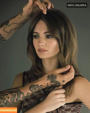 Freya Allan фото #0977