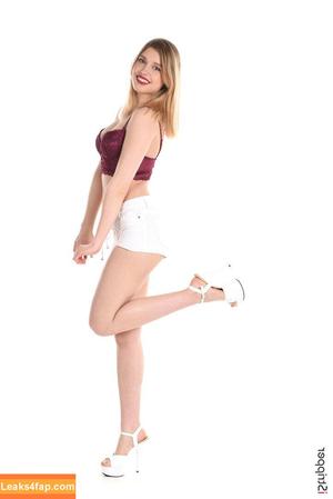 Freya Mayer photo #0031