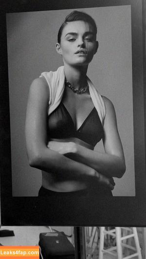 Freya Walton photo #0154