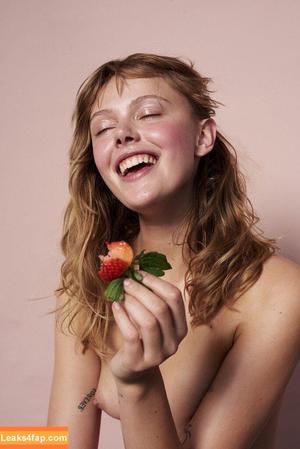 Frida Gustavsson photo #0018