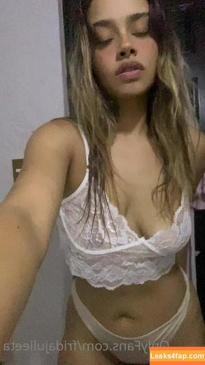 Frida Julieta photo #0038