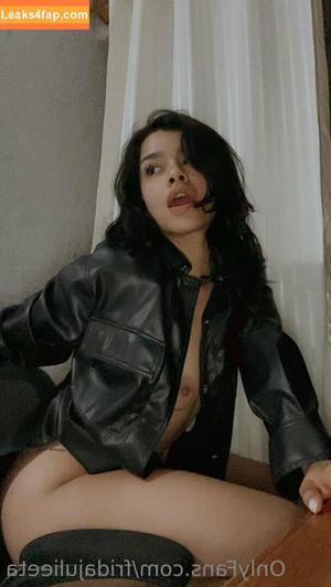 Frida Julieta photo #0045