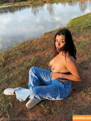 Frida Julieta photo #0101