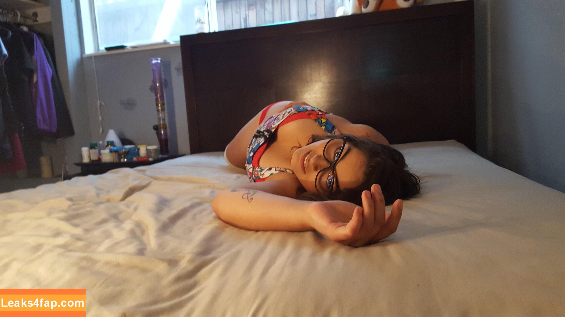 Fruloopz leaked photo photo #0001