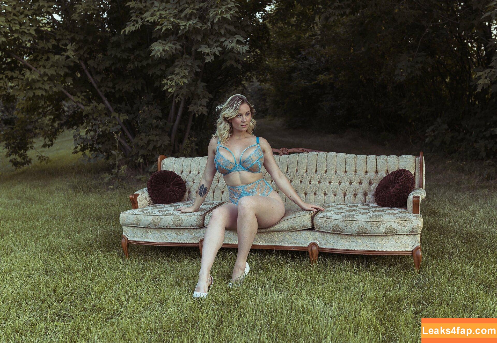 fullerbustbestie / Lynn St. Jean / Saterra слитое фото фото #0094