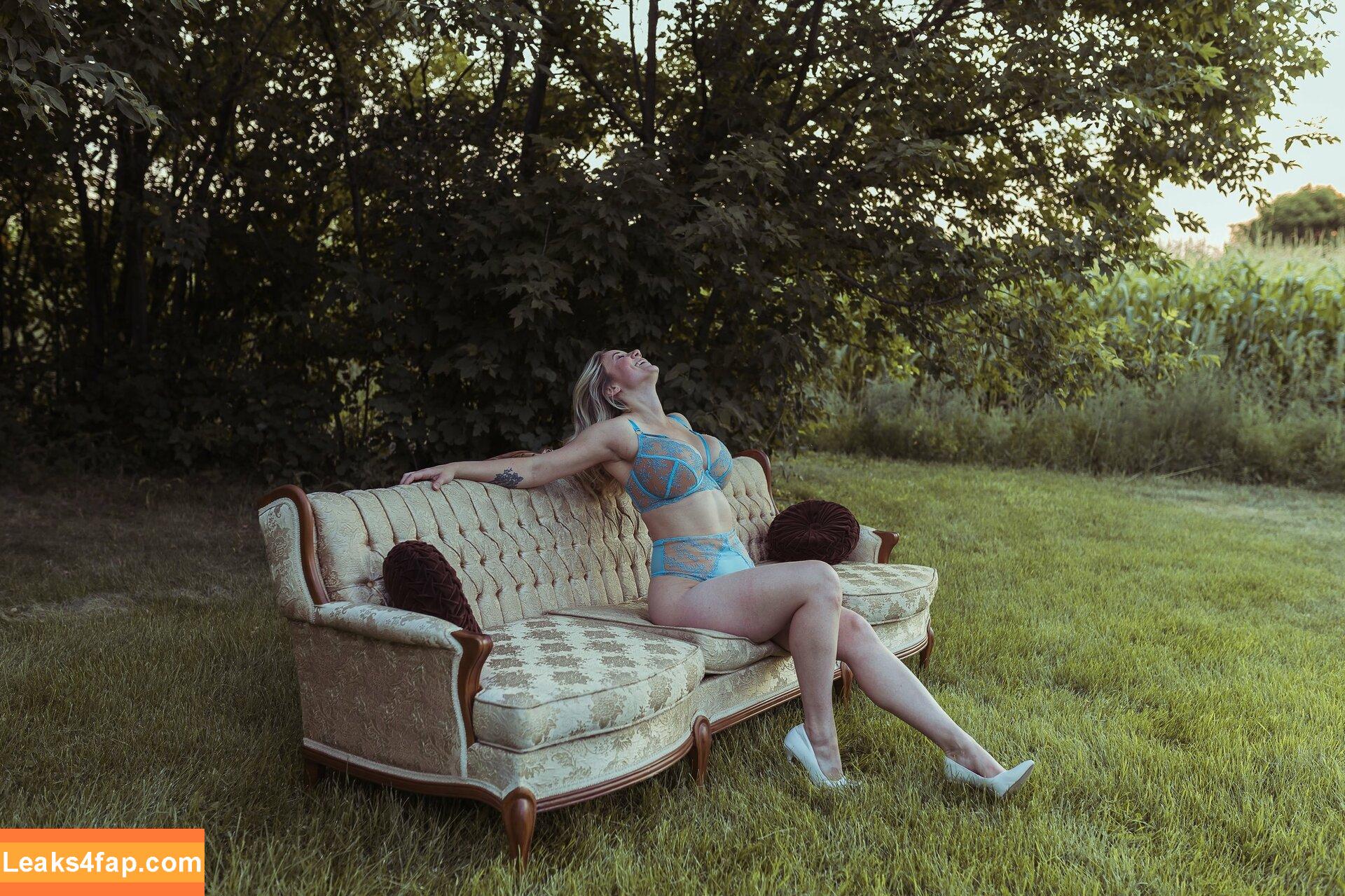 fullerbustbestie / Lynn St. Jean / Saterra слитое фото фото #0103