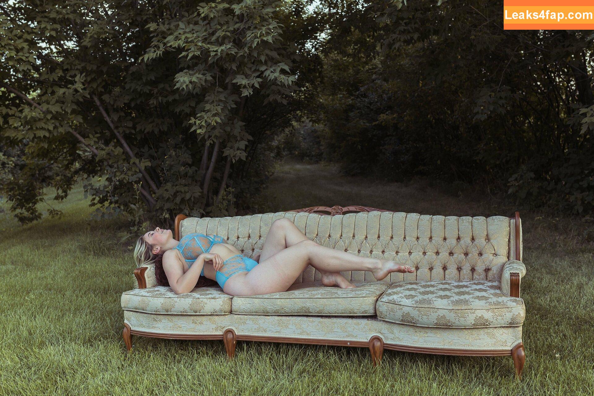 fullerbustbestie / Lynn St. Jean / Saterra leaked photo photo #0104