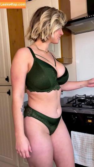 fullerbustbestie фото #0012