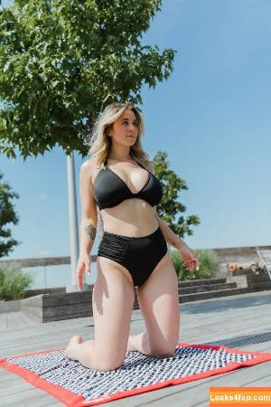 fullerbustbestie фото #0065