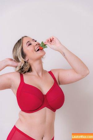 fullerbustbestie фото #0074