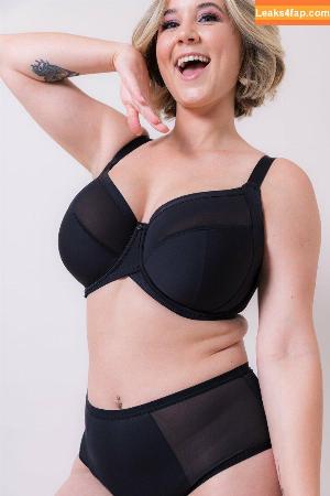 fullerbustbestie фото #0078