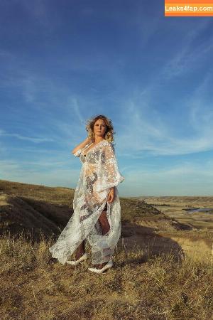 fullerbustbestie фото #0092