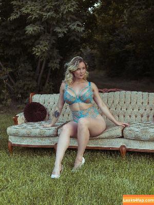 fullerbustbestie фото #0102