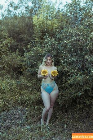 fullerbustbestie фото #0124