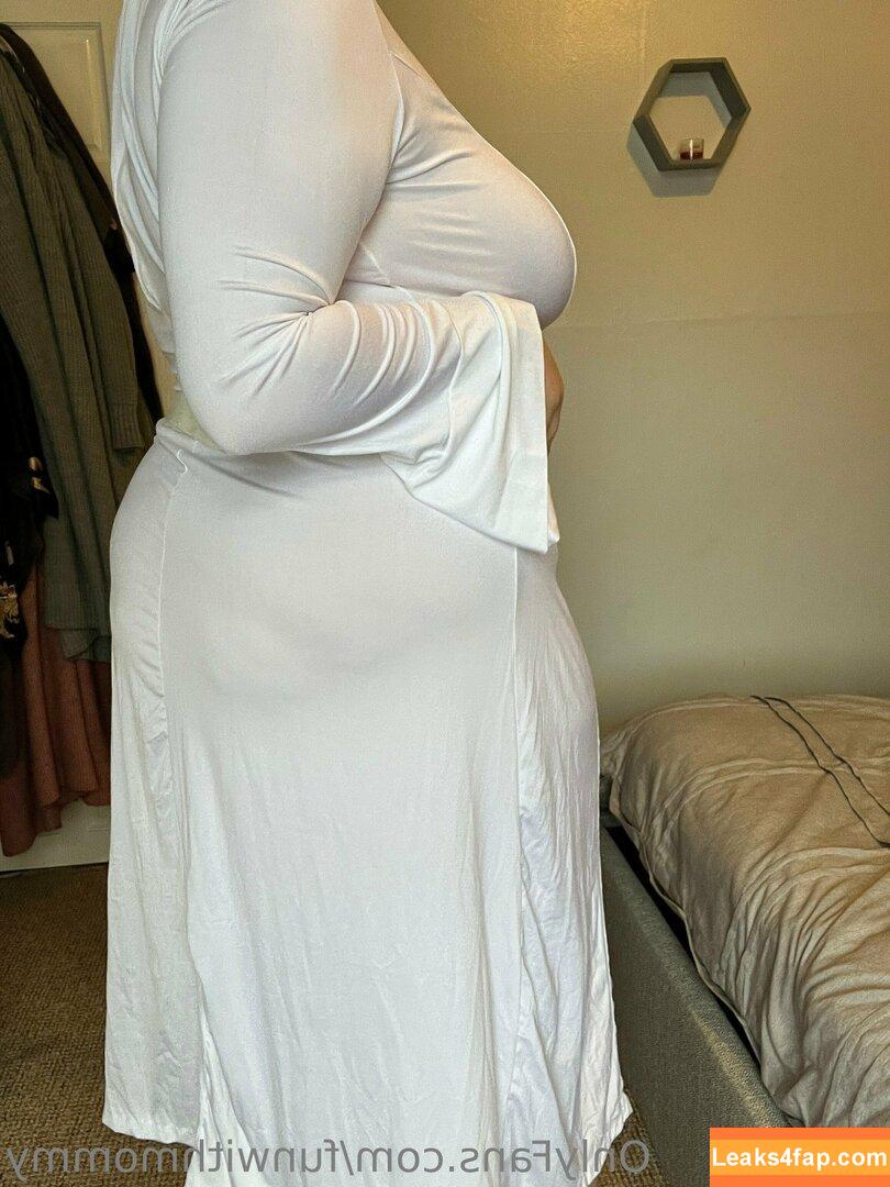 funwithmommy /  leaked photo photo #0350