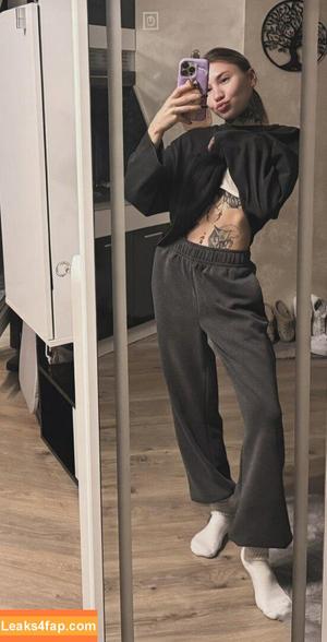 Future_star Elizabeth photo #0052