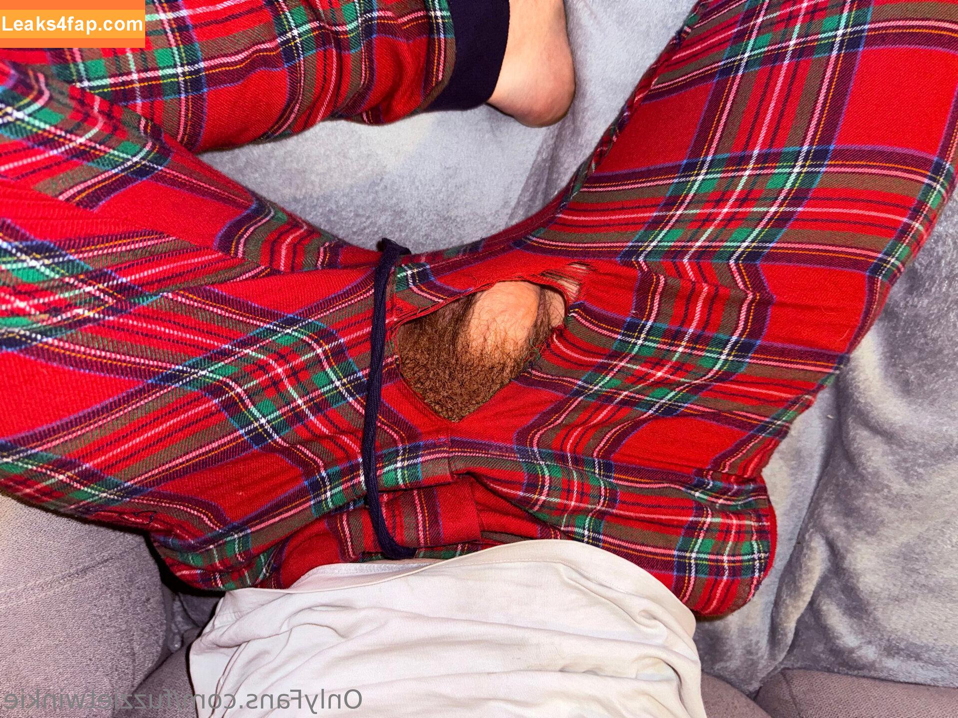 fuzzietwinkie /  leaked photo photo #0017