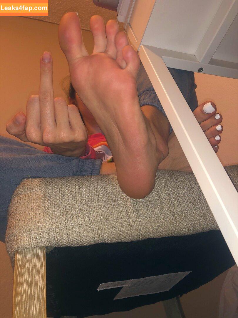 g0ddessofsoles /  leaked photo photo #0004