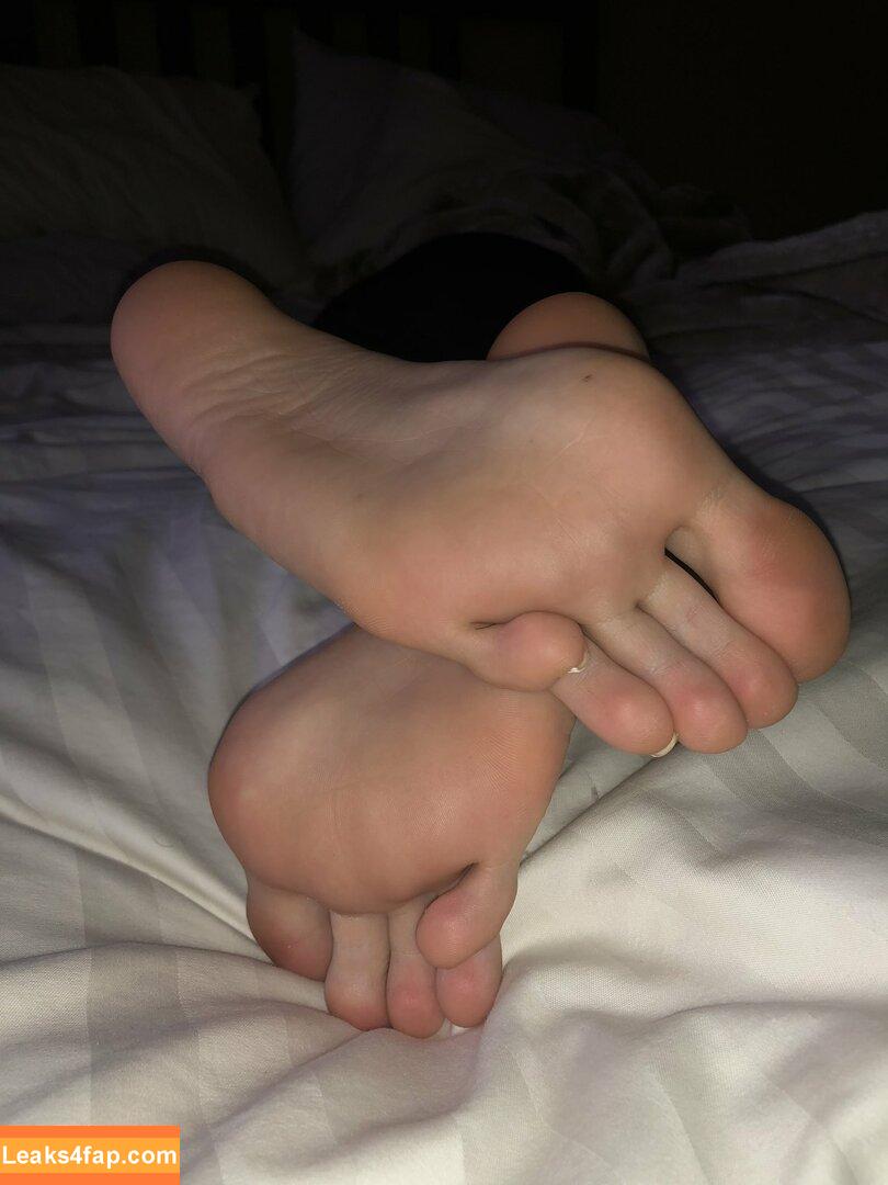 g0ddessofsoles /  leaked photo photo #0008