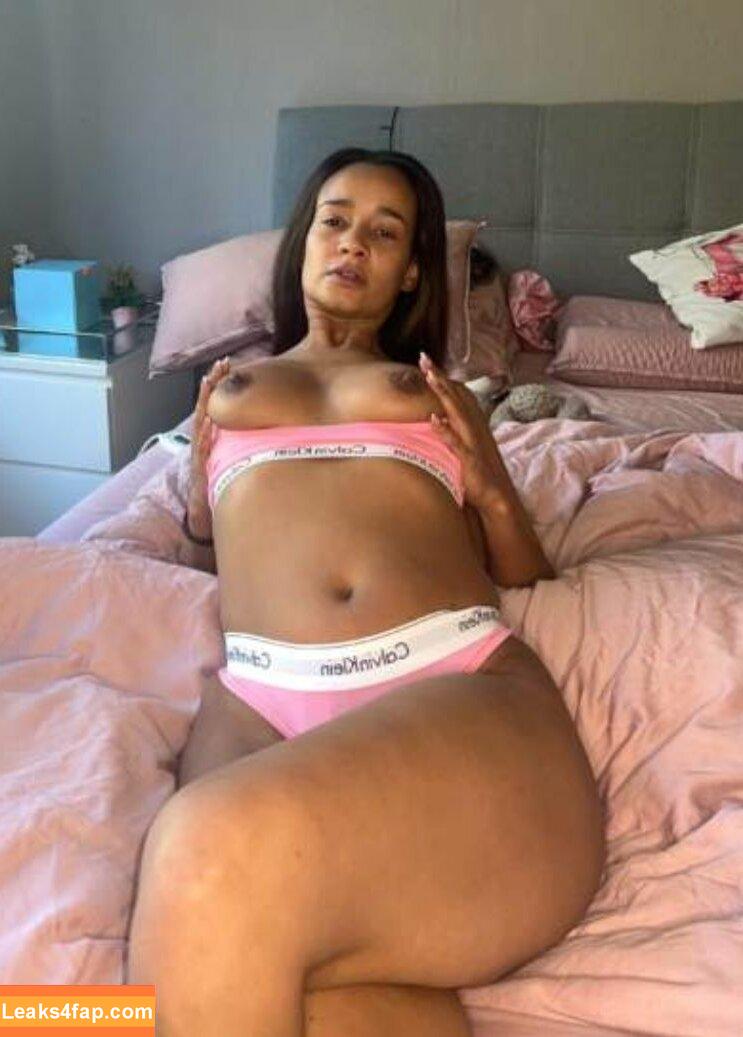 Gabby Dealmeida / gabbydealmeida / gabbysinsta leaked photo photo #0068