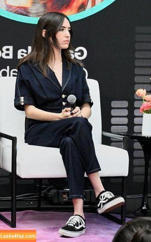 Gabriela Bee photo #0153