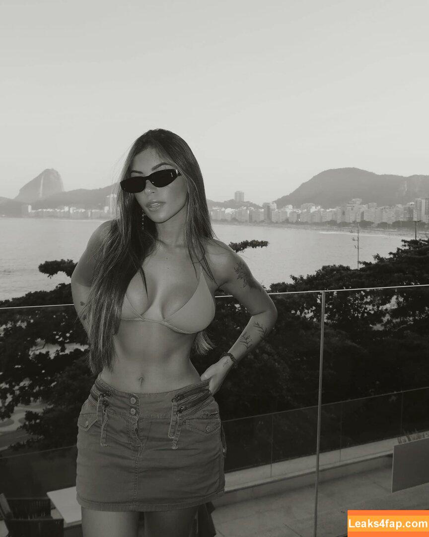 Gabriela Moura / gabimfmoura слитое фото фото #0475