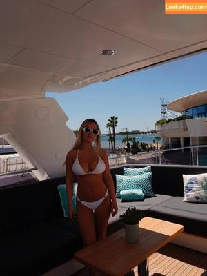 Gabriella Davies photo #0157