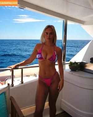 Gabriella Davies photo #0172