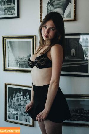 Gal Faktor photo #0001