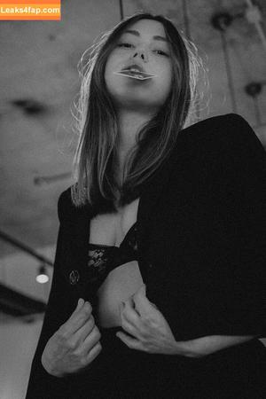 Gal Faktor photo #0023