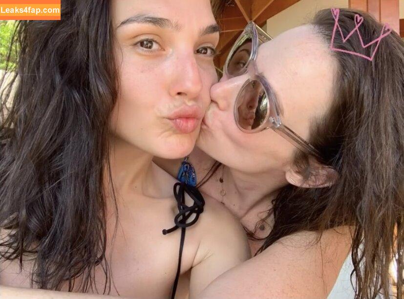 Gal Gadot / gal_gadot / https: / inked_hriss leaked photo photo #0219