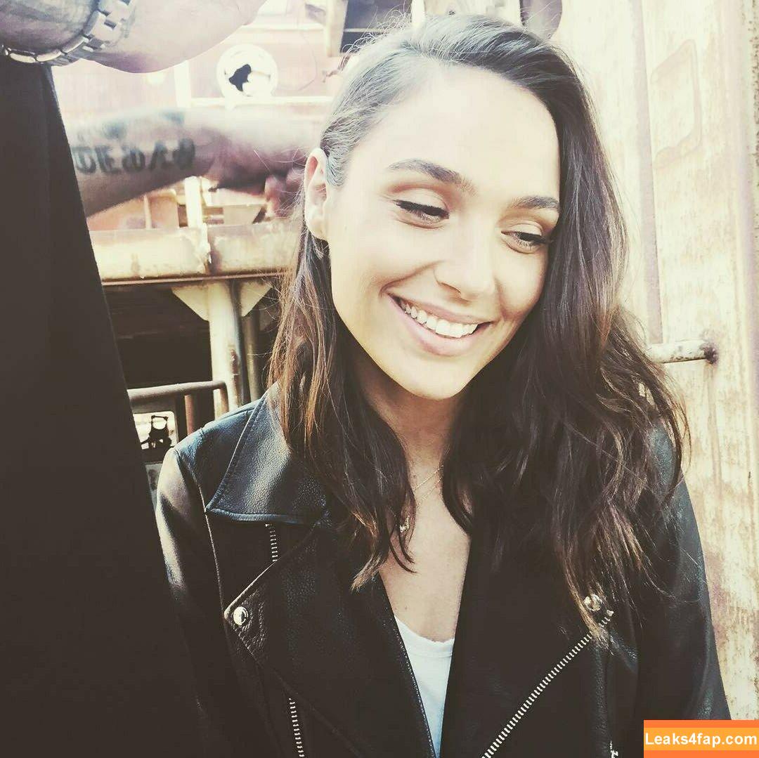 Gal Gadot / gal_gadot / https: / inked_hriss leaked photo photo #0297