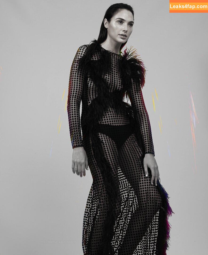Gal Gadot / gal_gadot / https: / inked_hriss leaked photo photo #0468