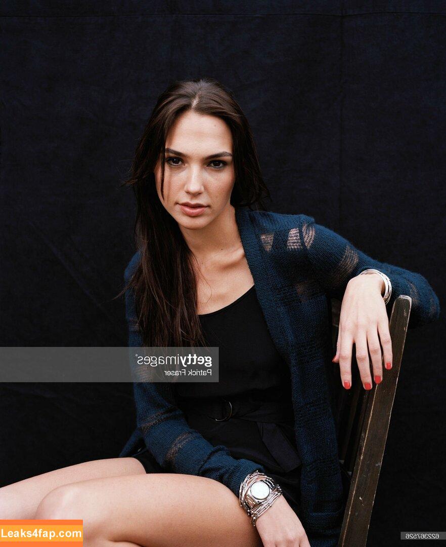 Gal Gadot / gal_gadot / https: / inked_hriss leaked photo photo #0569